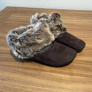 NEW Isotoner Women's Slipper/Boot - Size 7.5 - 8